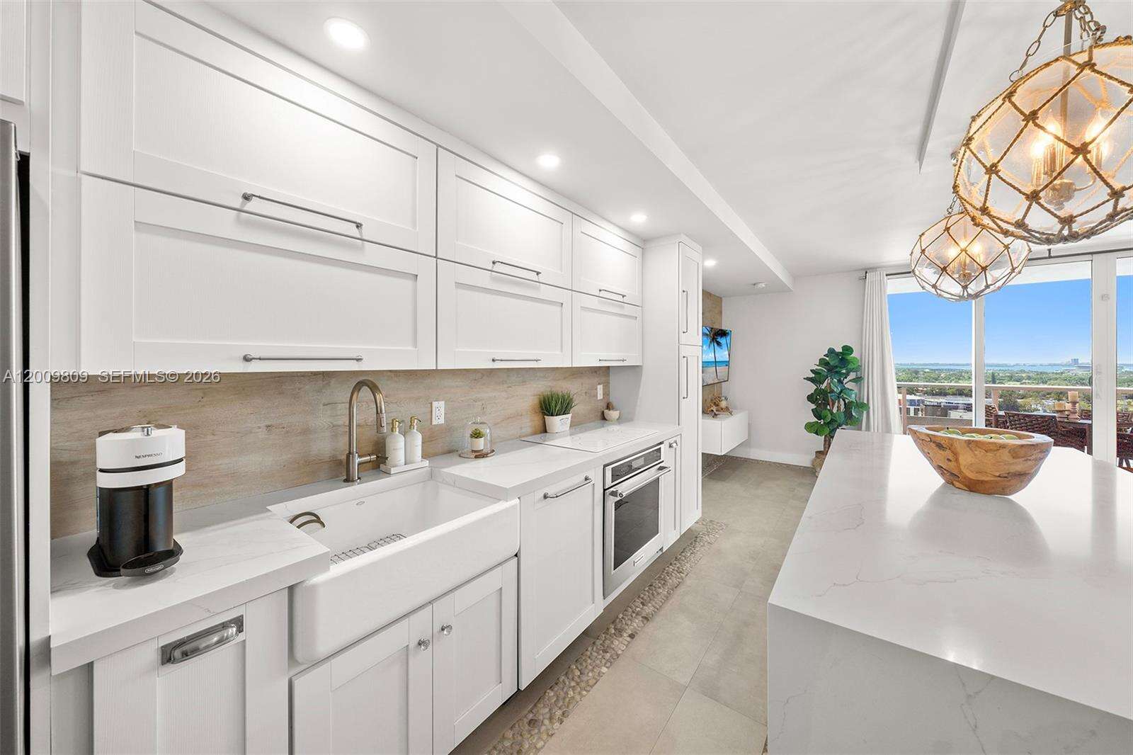 Roney Palace Unit #1533 | Picture 11