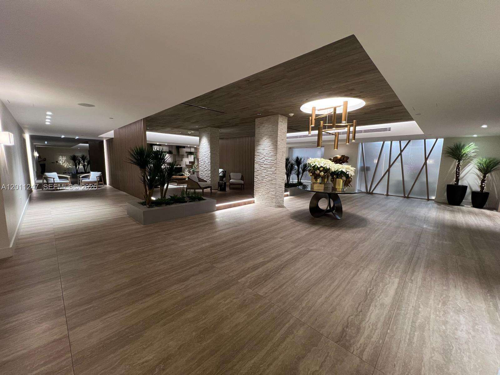 Roney Palace Unit #632 | Picture 5