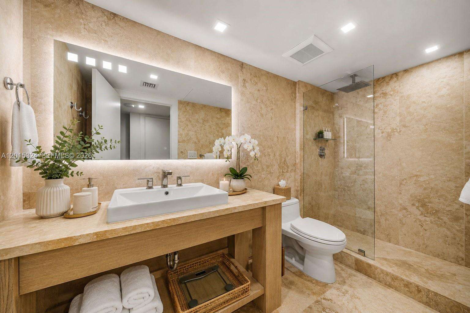 Roney Palace Unit #1128 | Picture 4