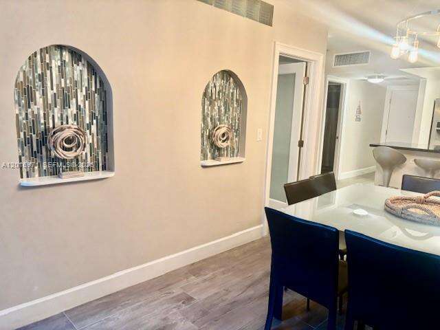 Roney Palace Unit #528 | Picture 20