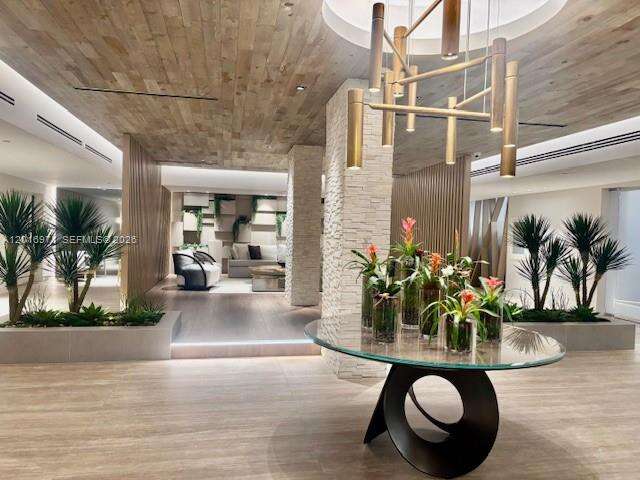 Roney Palace Unit #528 | Picture 3