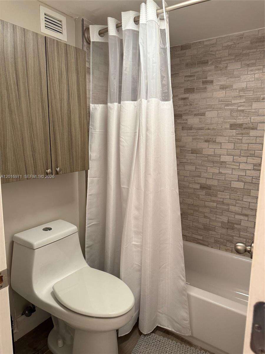 Roney Palace Unit #528 | Picture 27
