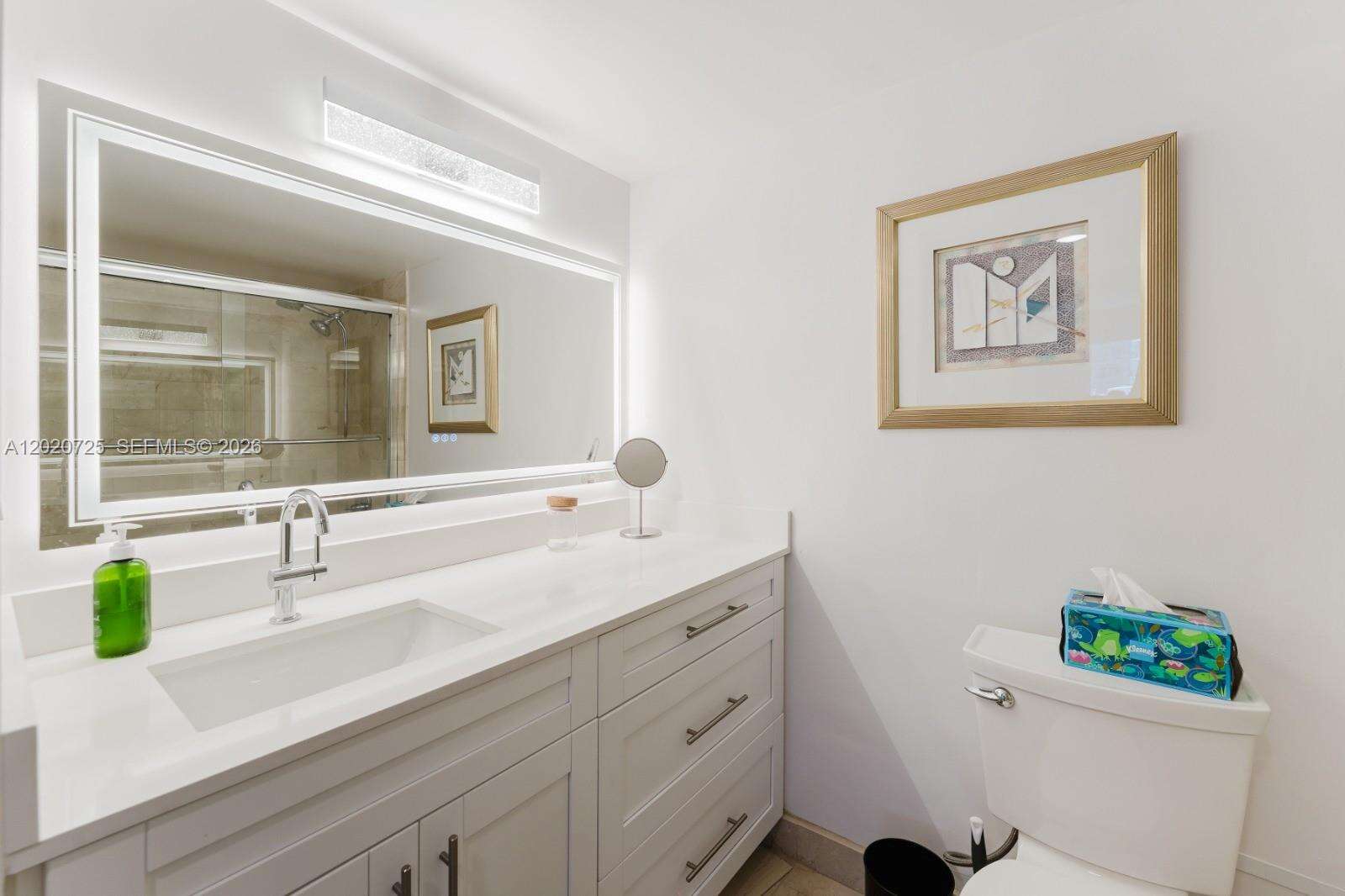 Roney Palace Unit #804 | Picture 15