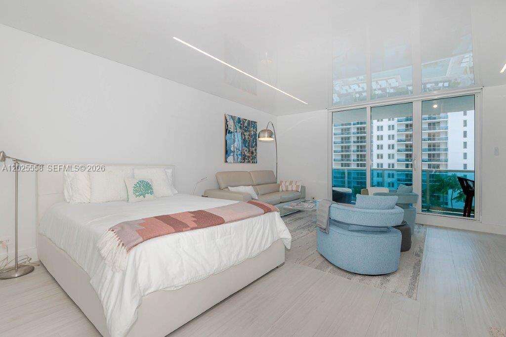 Roney Palace Unit #811 | Picture 5