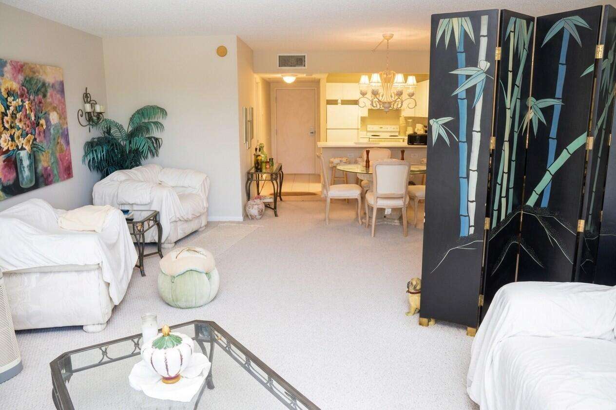 Roney Palace Unit #336 | Picture 3