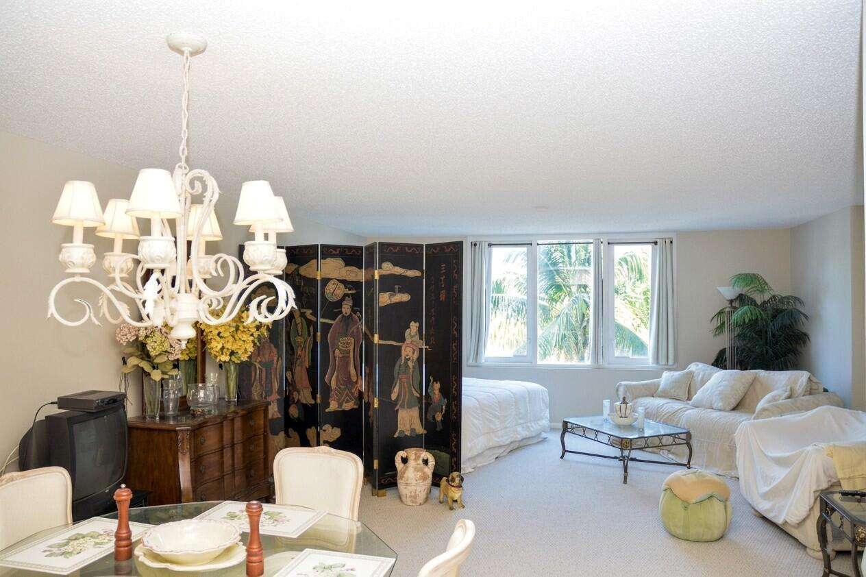 Roney Palace Unit #336 | Picture 4