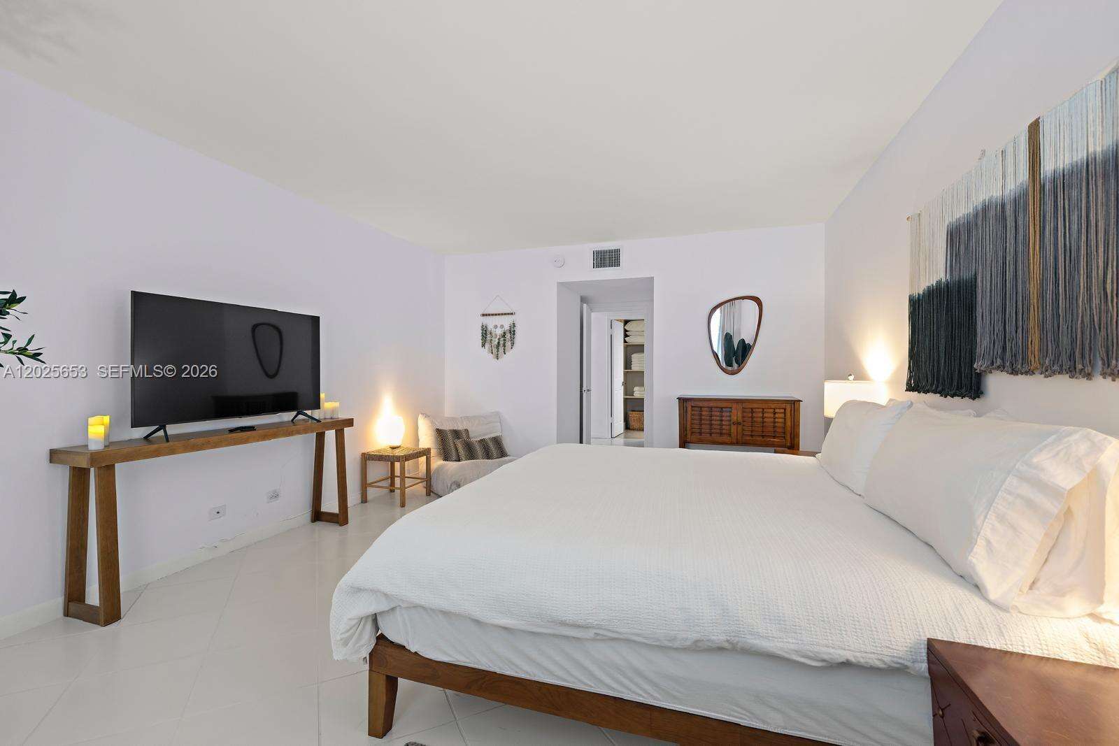 Roney Palace Unit #519 | Picture 41