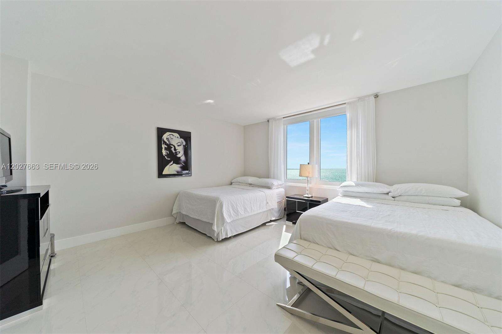 Roney Palace Unit #1210 | Picture 12