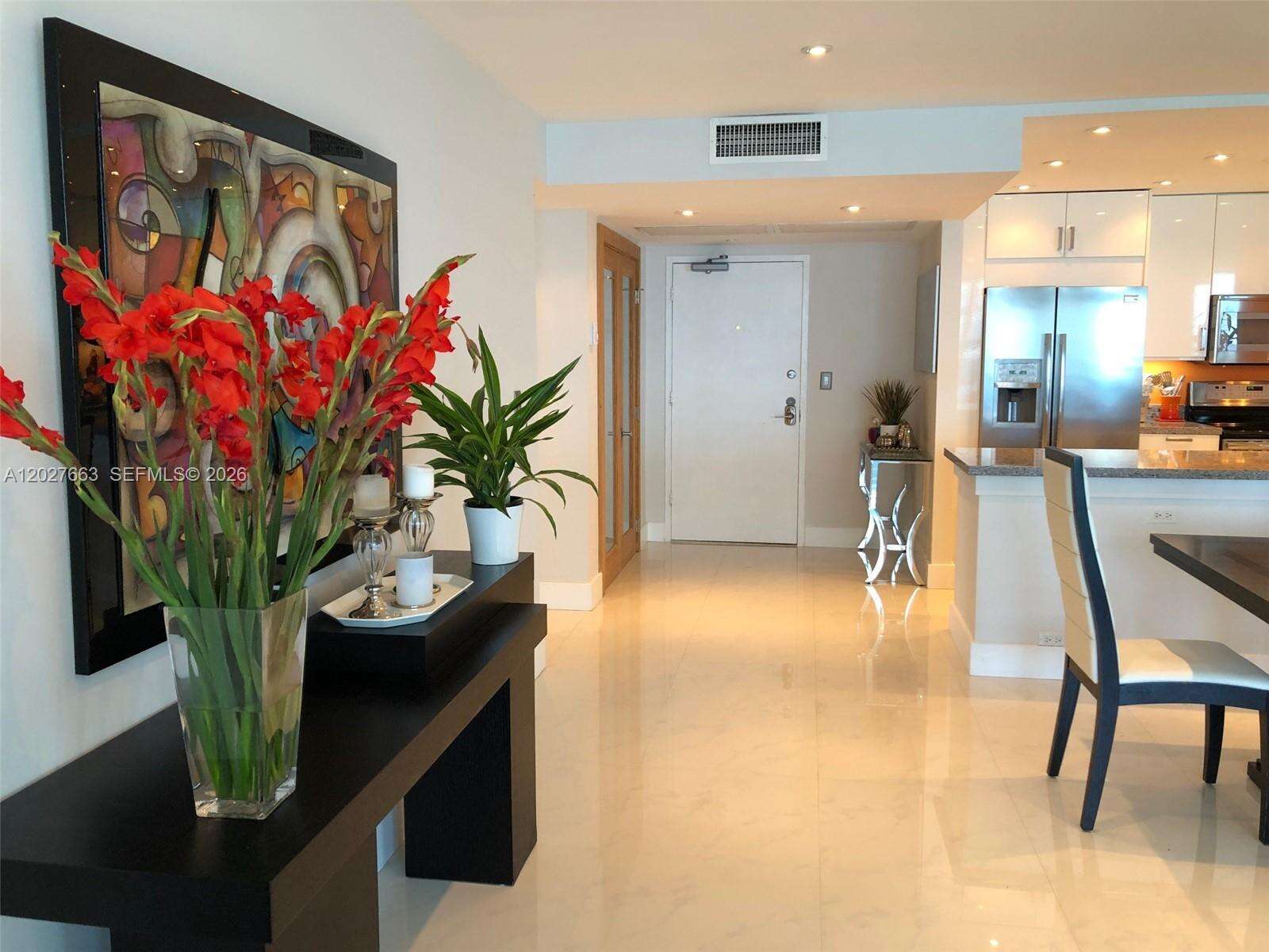 Roney Palace Unit #1210 | Picture 32