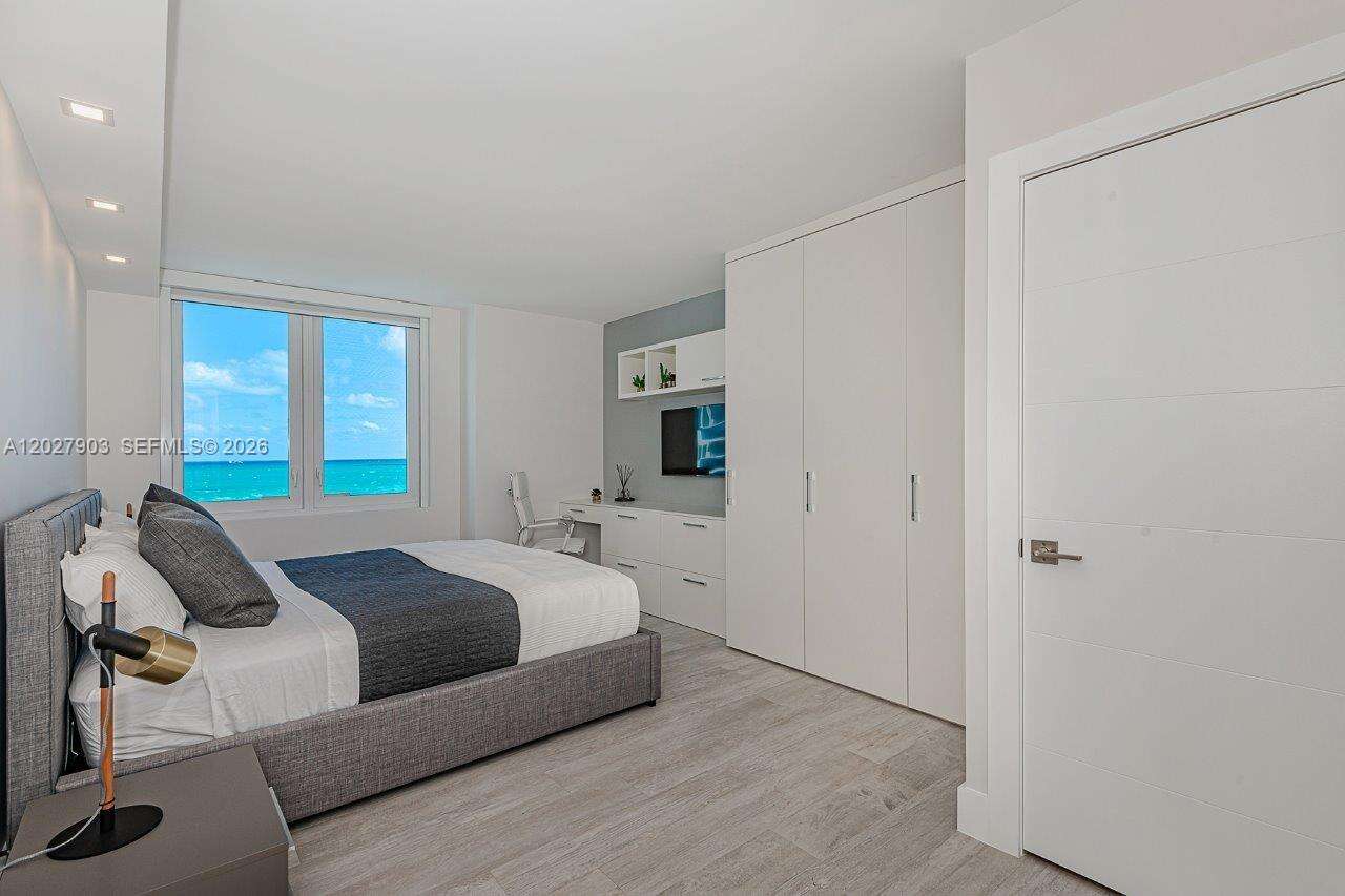 Roney Palace Unit #739 | Picture 17