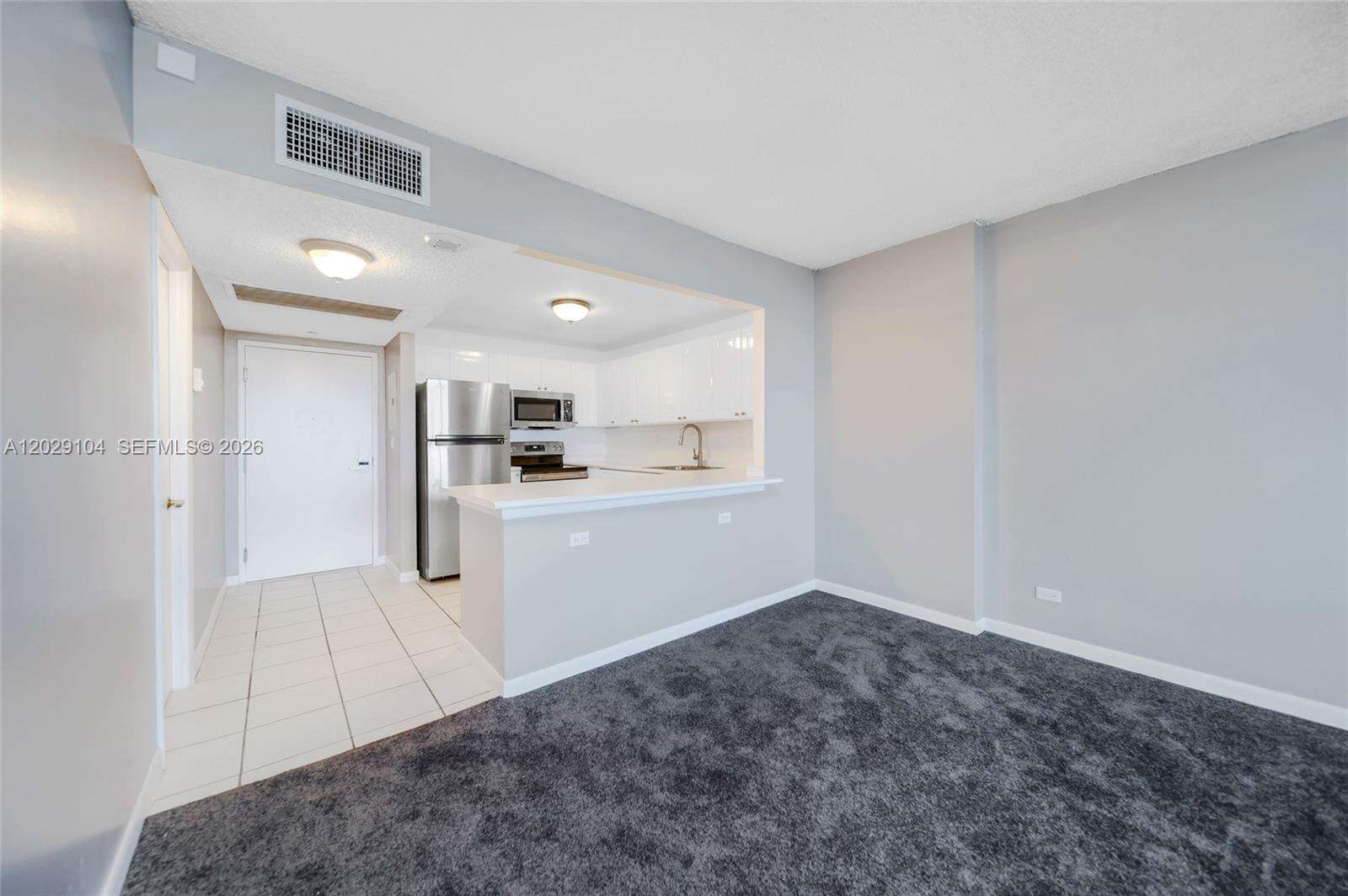 Roney Palace Unit #1030 | Picture 16