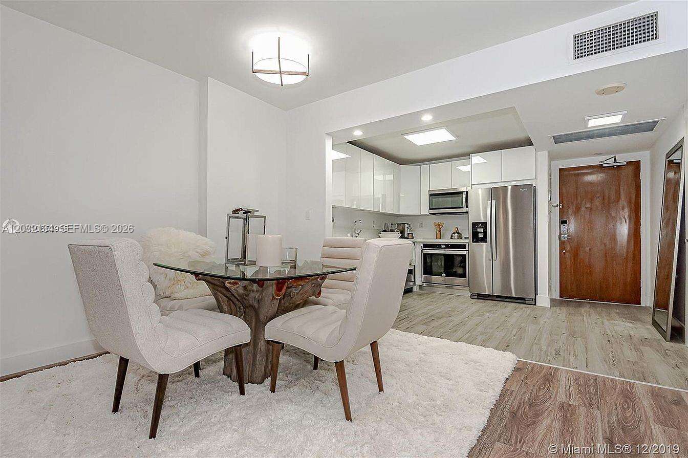 Roney Palace Unit #843 | Picture 12