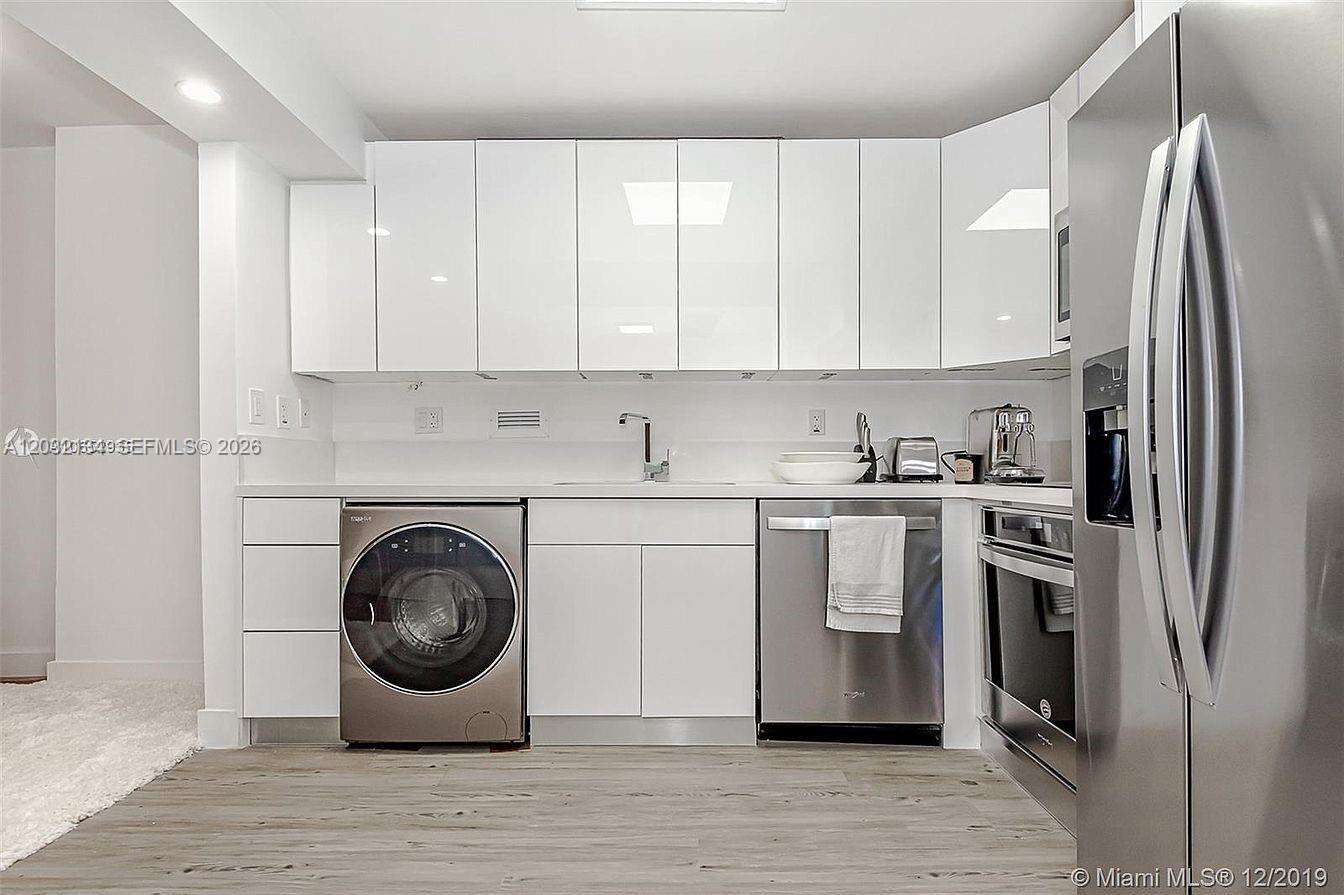 Roney Palace Unit #843 | Picture 15