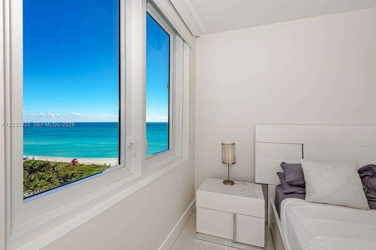 Roney Palace Unit #1416 | Picture 16