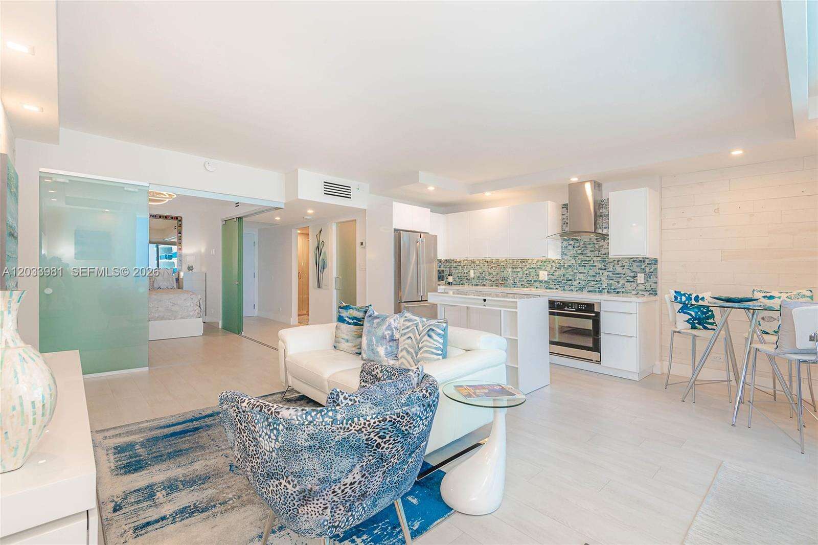 Roney Palace Unit #941 | Picture 12