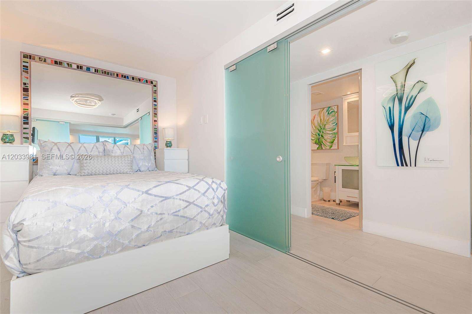 Roney Palace Unit #941 | Picture 14