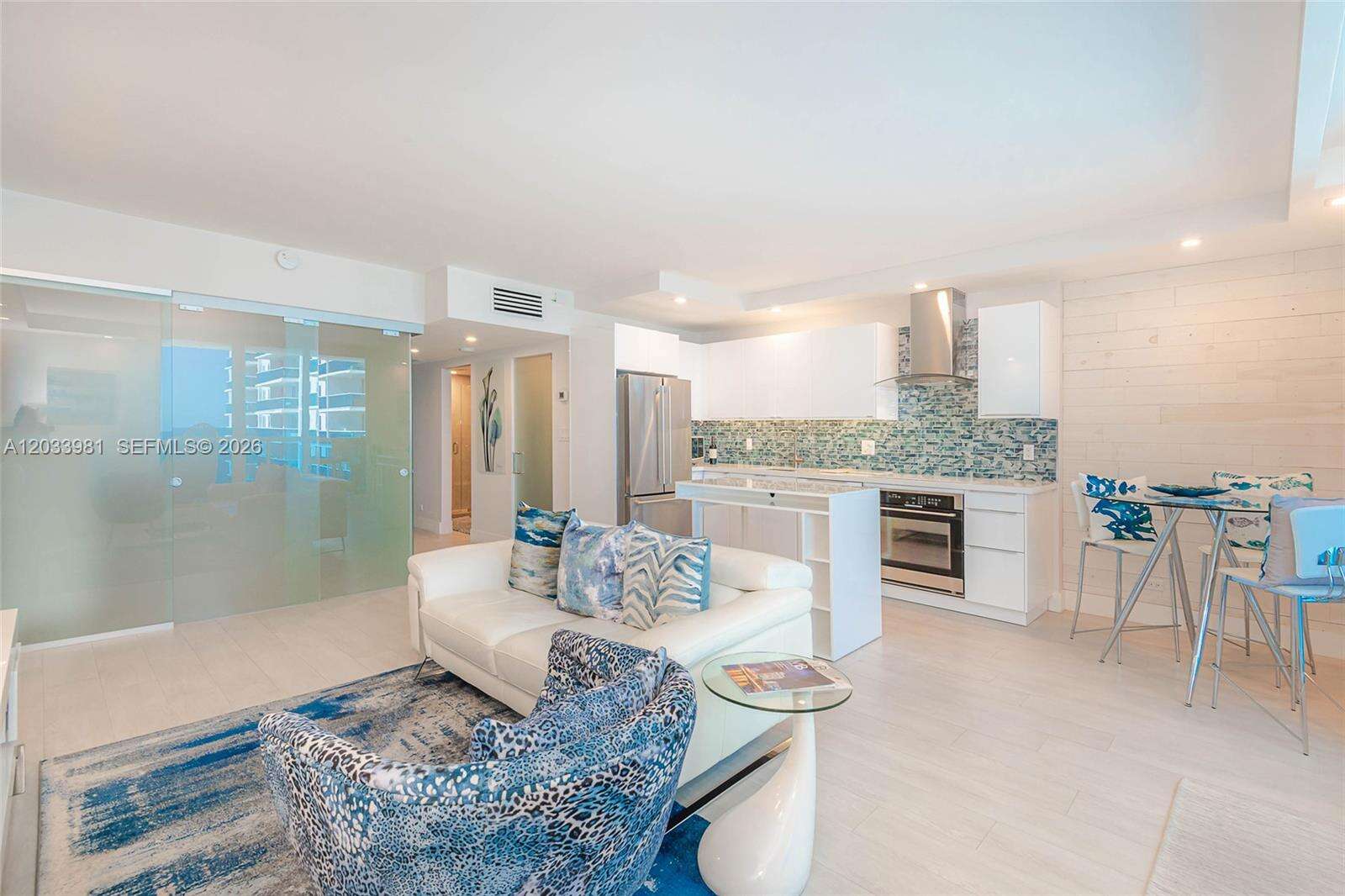 Roney Palace Unit #941 | Picture 20