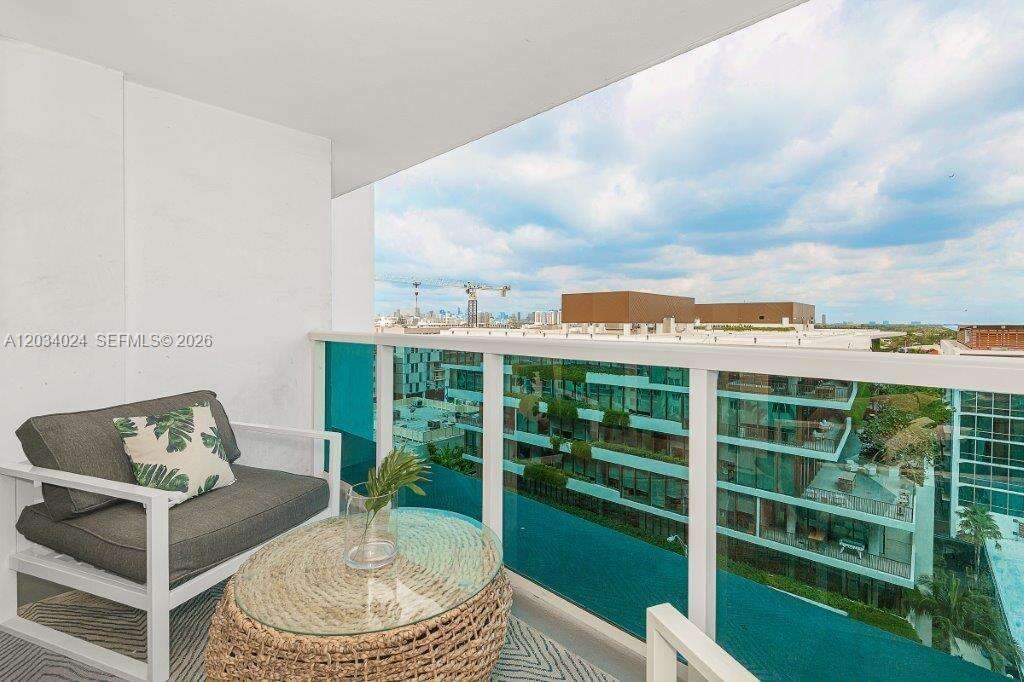 Roney Palace Unit #926 | Picture 1