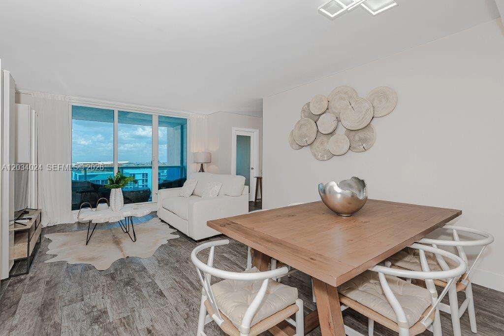 Roney Palace Unit #926 | Picture 2