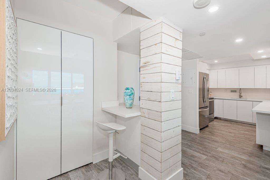 Roney Palace Unit #926 | Picture 11