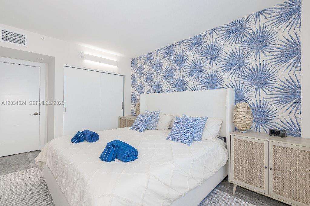 Roney Palace Unit #926 | Picture 18