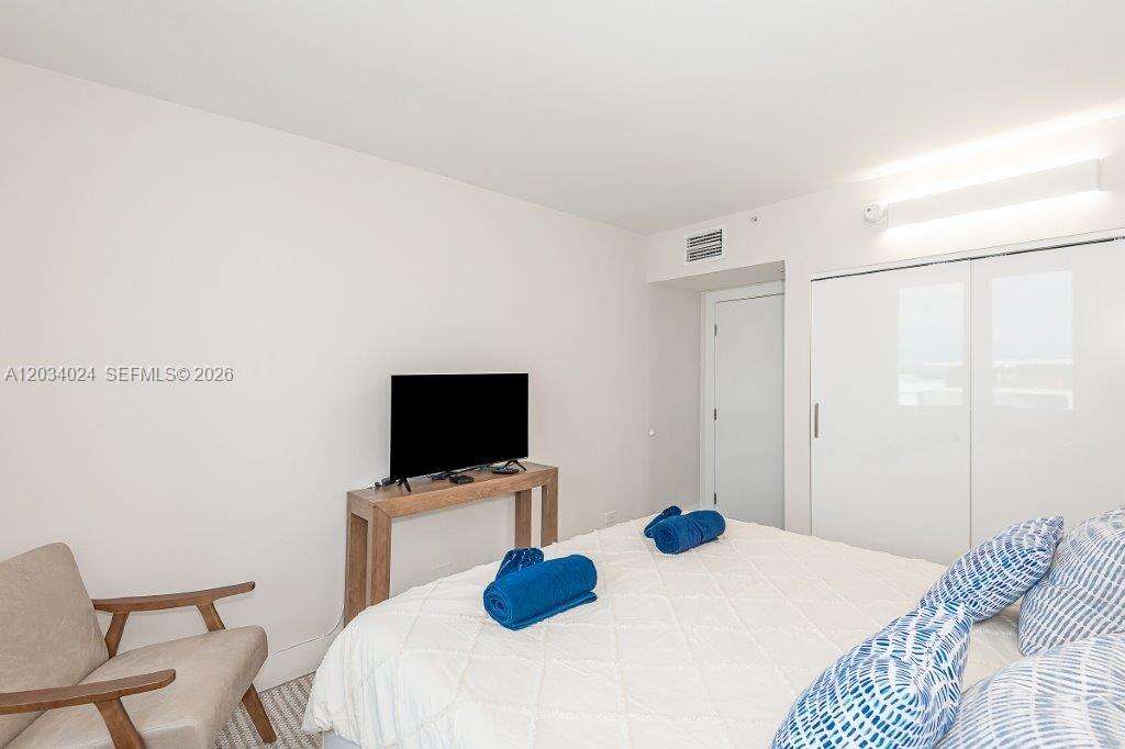 Roney Palace Unit #926 | Picture 19