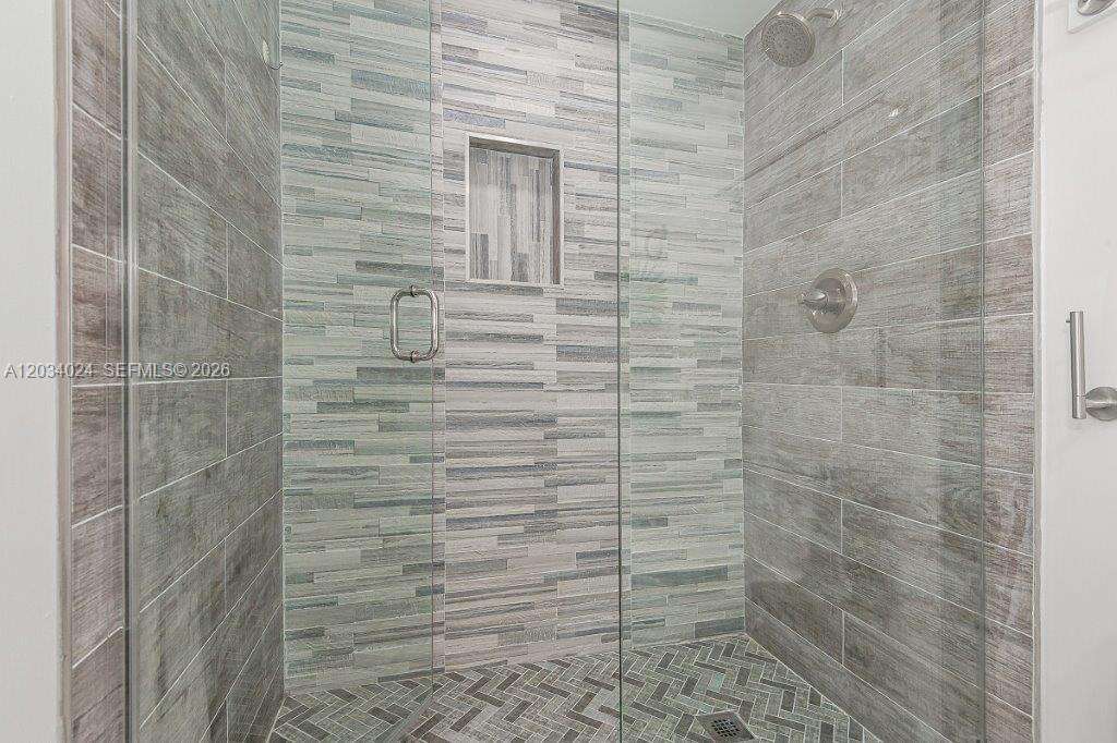 Roney Palace Unit #926 | Picture 21