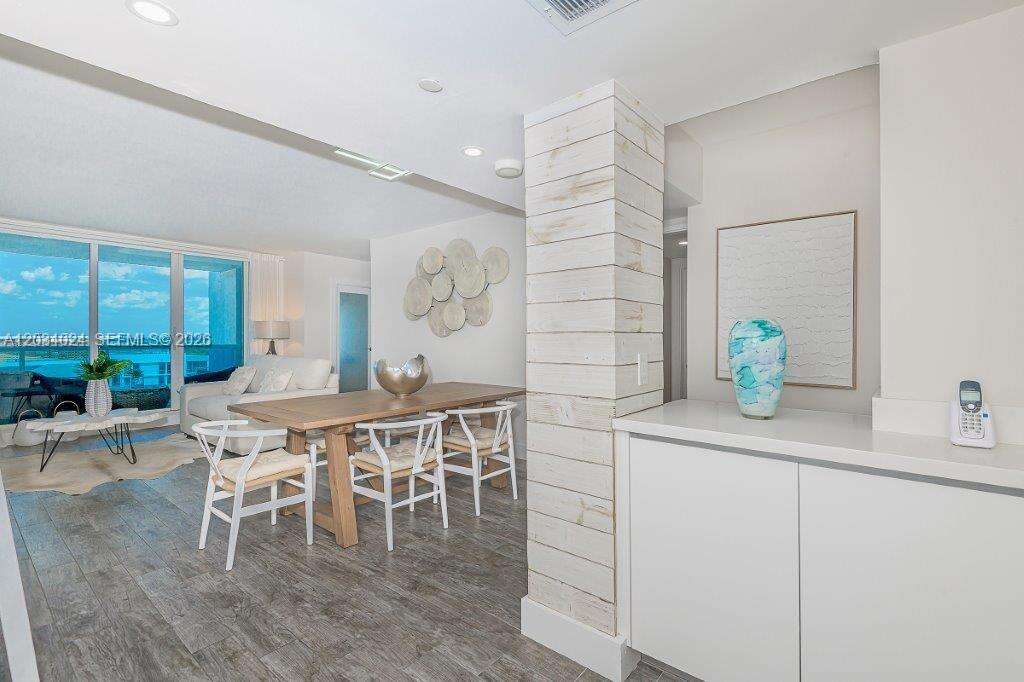 Roney Palace Unit #926 | Picture 4