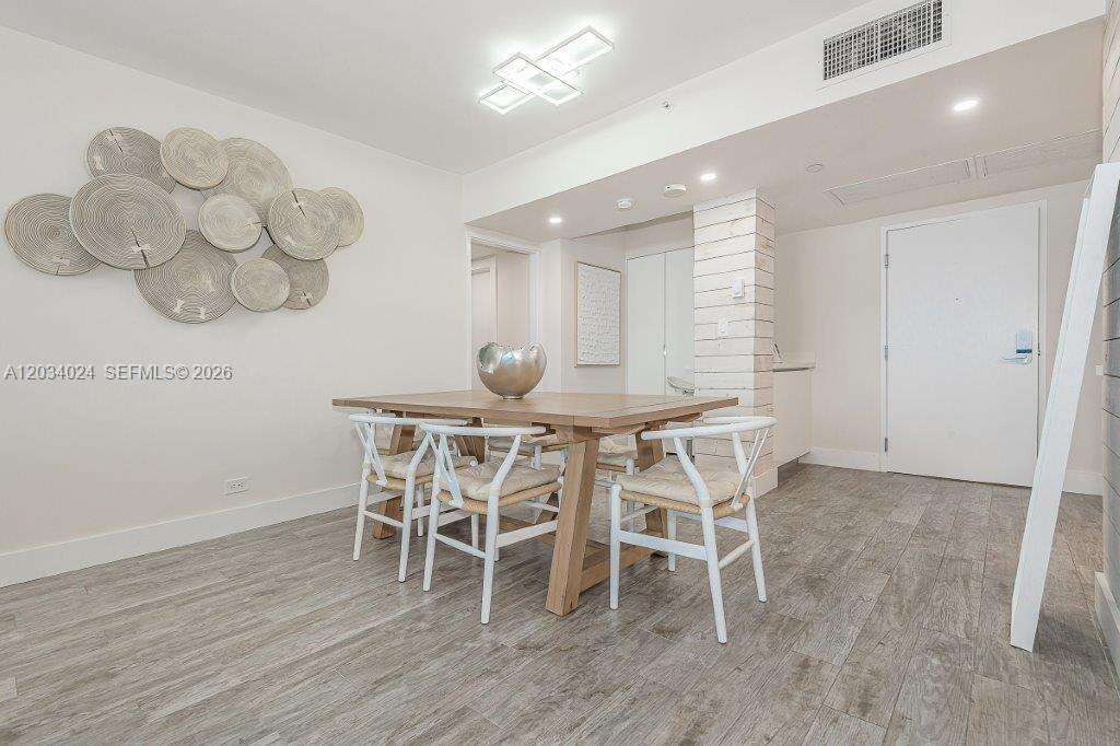 Roney Palace Unit #926 | Picture 9