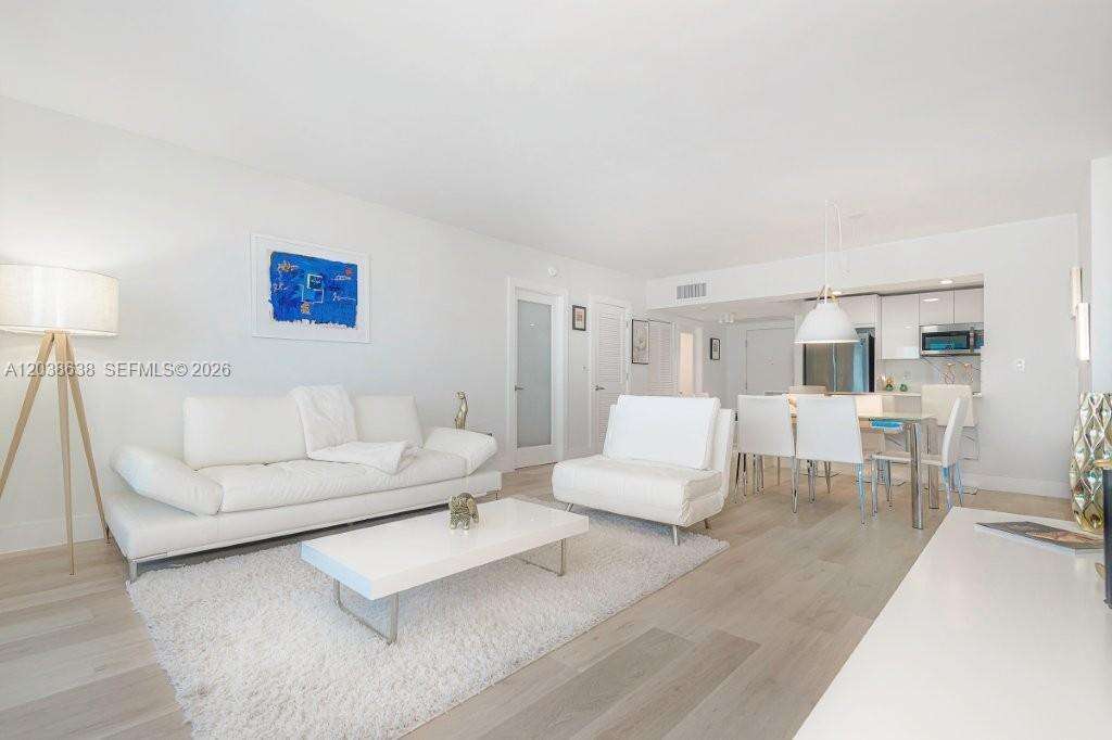 Roney Palace Unit #1505 | Picture 6