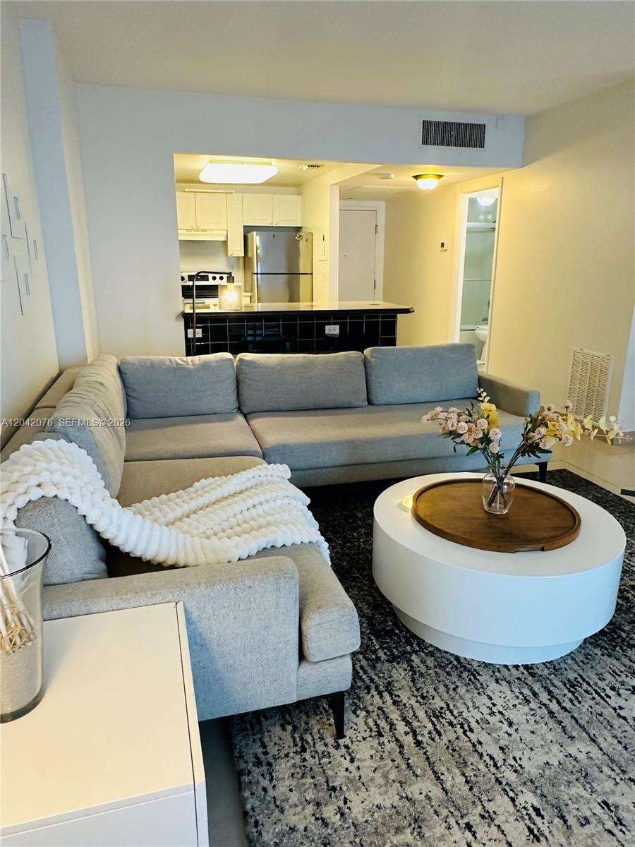 Roney Palace Unit #420 | Picture 11