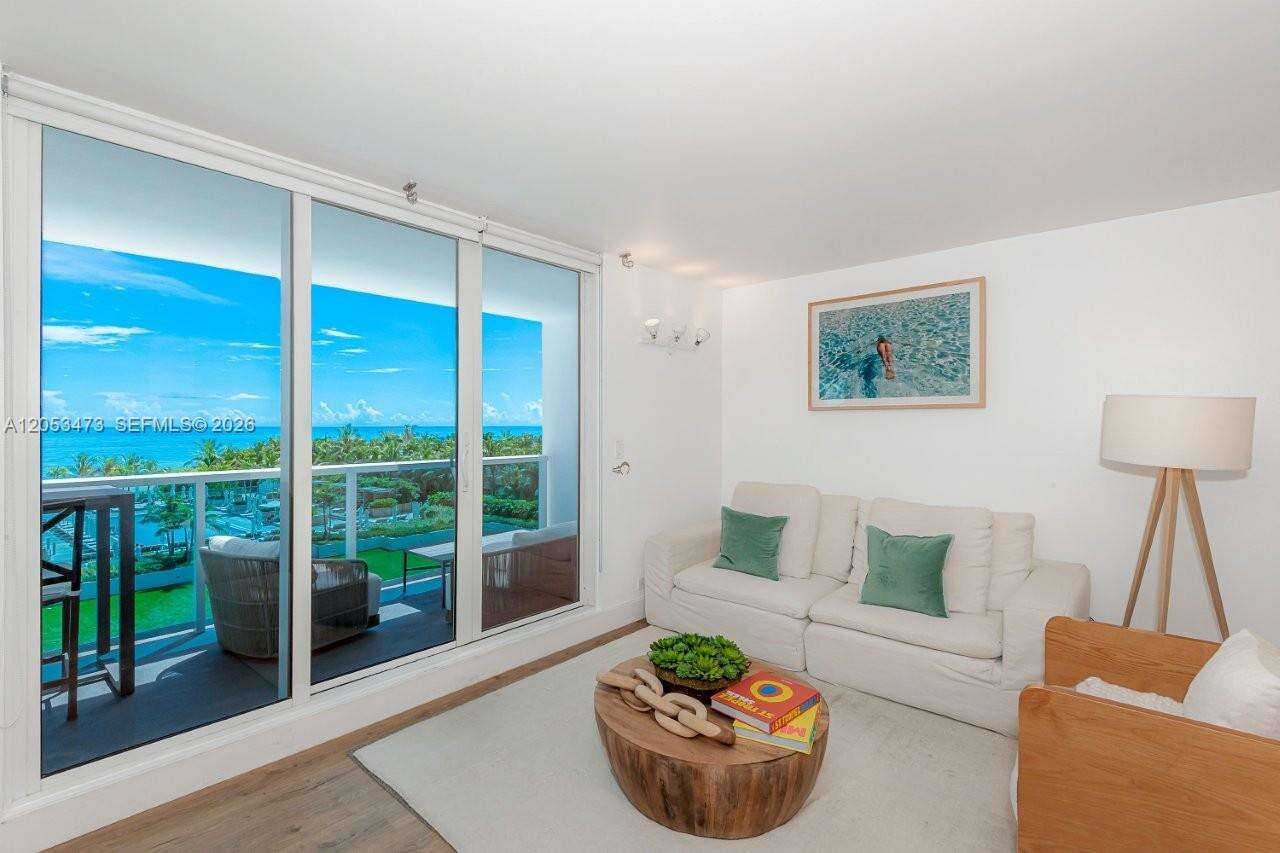 Roney Palace Unit #541 | Picture 7