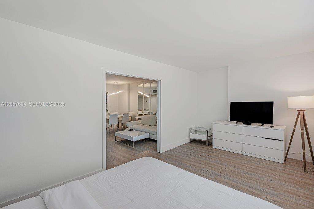 Roney Palace Unit #1528 | Picture 18