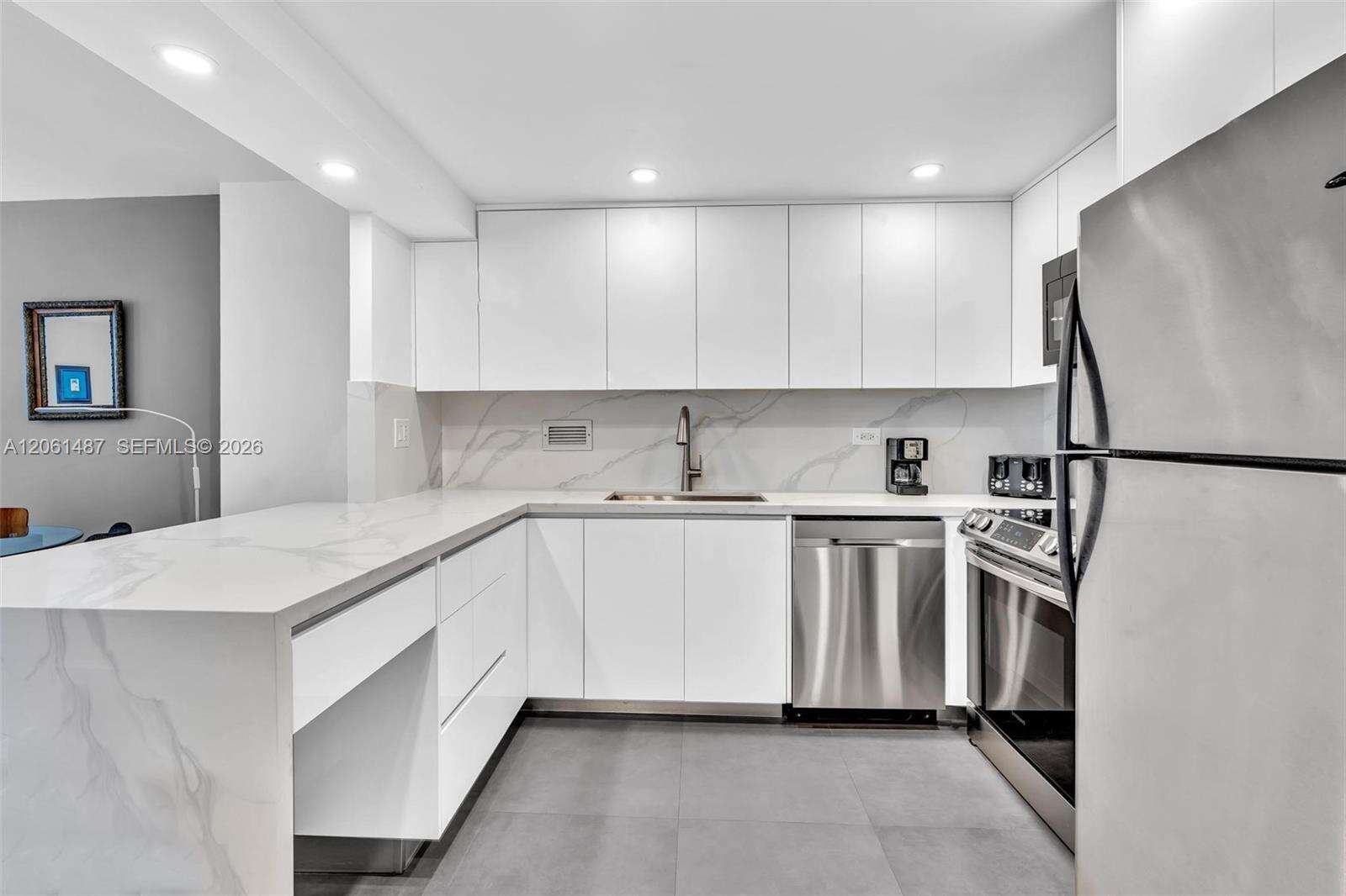 Roney Palace Unit #1543 | Picture 5