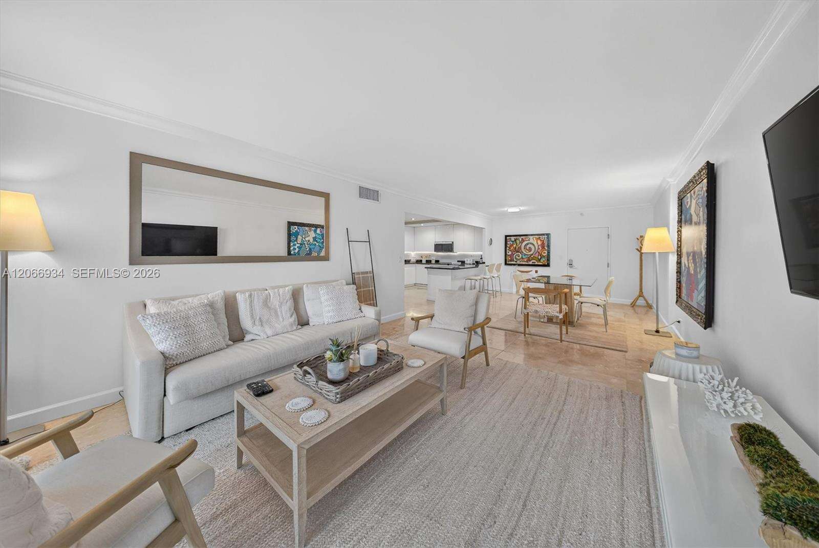 Roney Palace Unit #908 | Picture 1