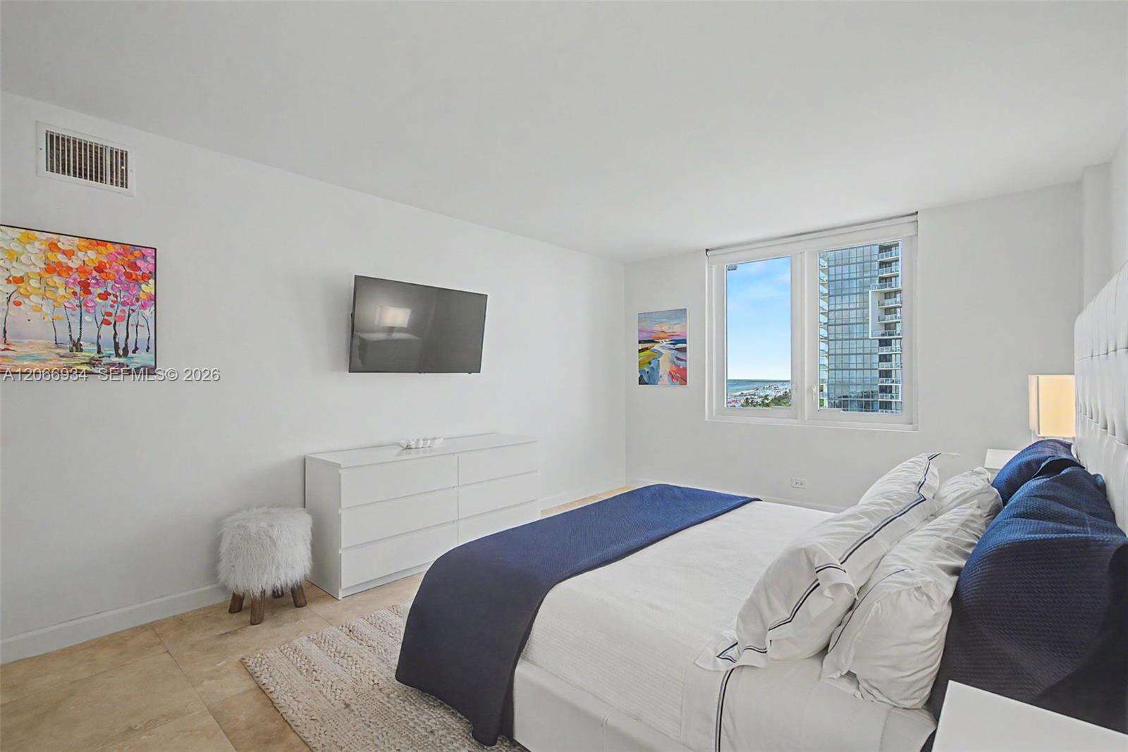 Roney Palace Unit #908 | Picture 15