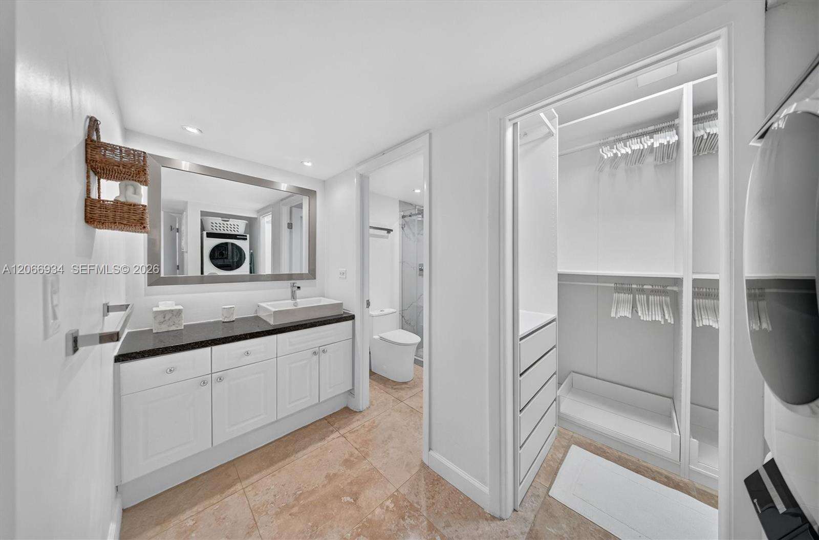 Roney Palace Unit #908 | Picture 5
