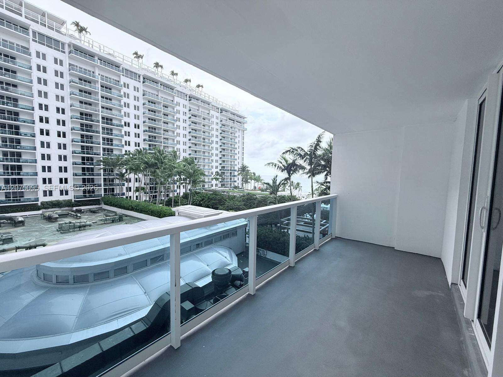 Roney Palace Unit #621 | Picture 26