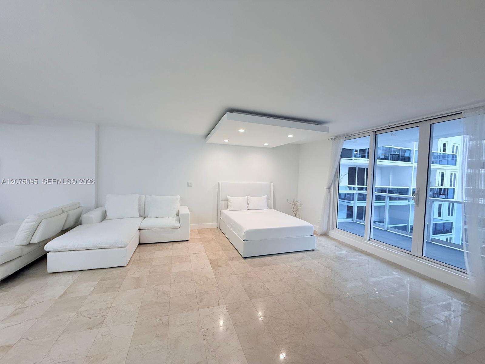 Roney Palace Unit #621 | Picture 9