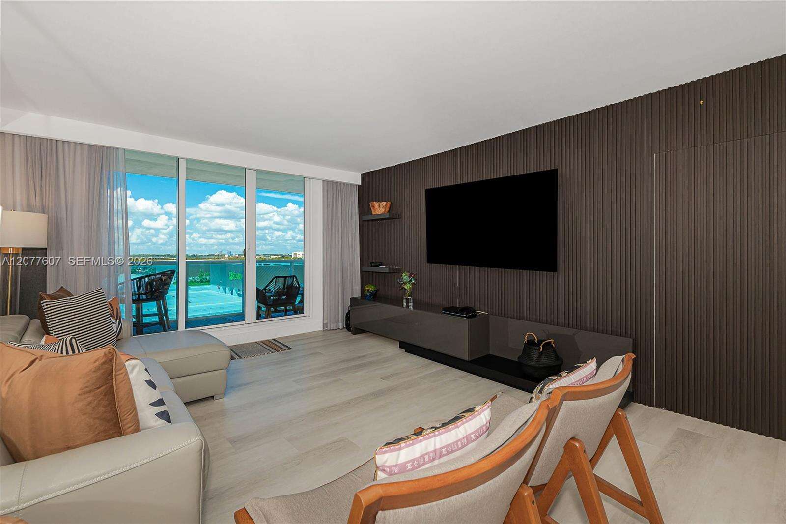 Roney Palace Unit #1134 | Picture 3