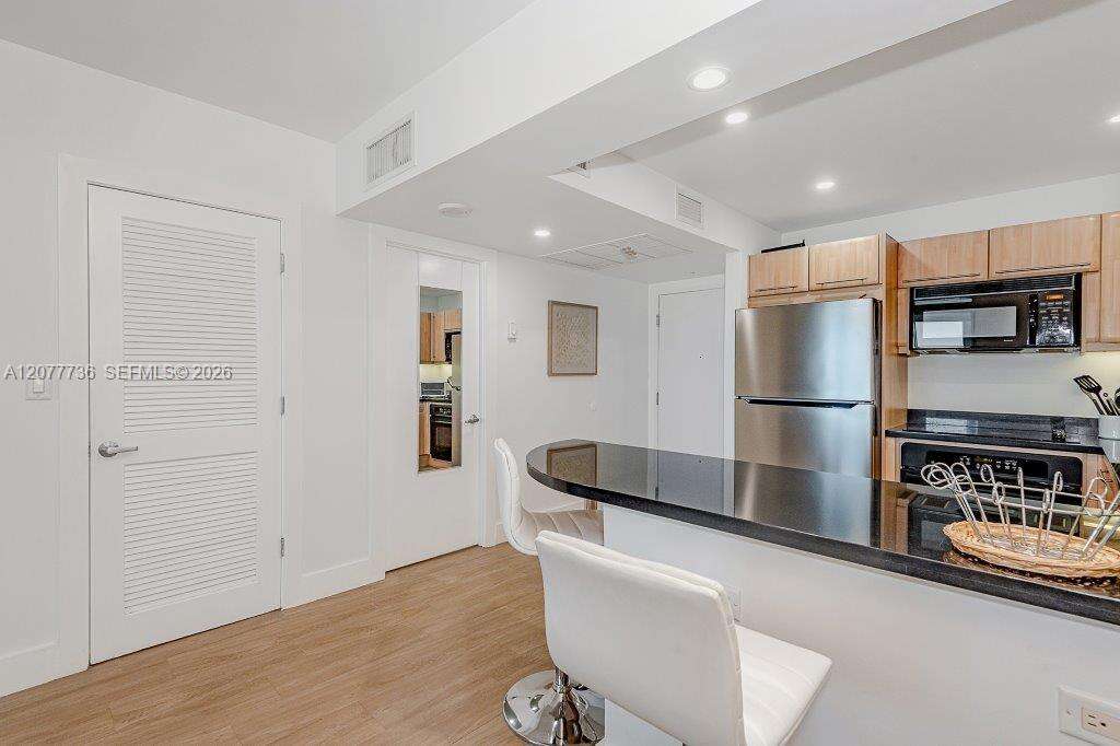 Roney Palace Unit #1242 | Picture 12