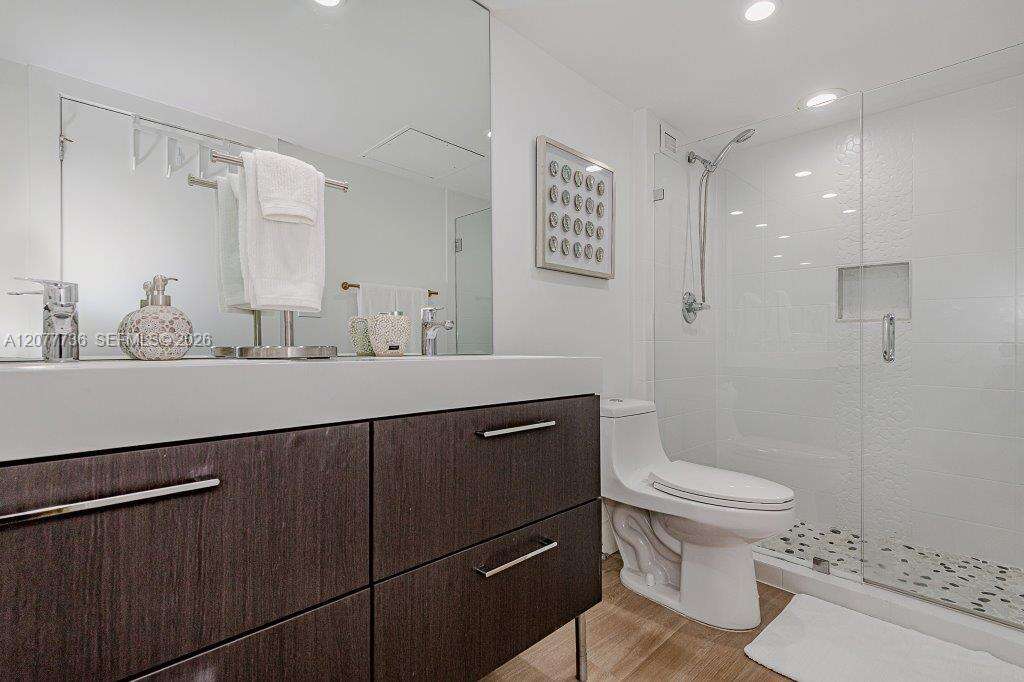 Roney Palace Unit #1242 | Picture 25