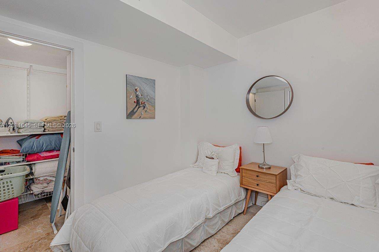 Roney Palace Unit #1515 | Picture 15