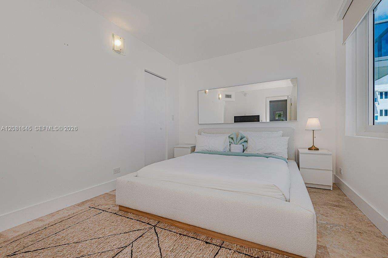 Roney Palace Unit #1515 | Picture 4