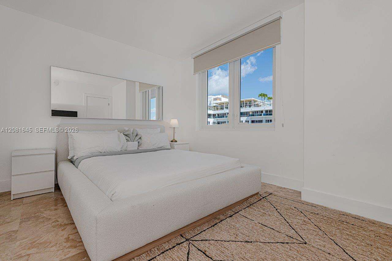 Roney Palace Unit #1515 | Picture 5
