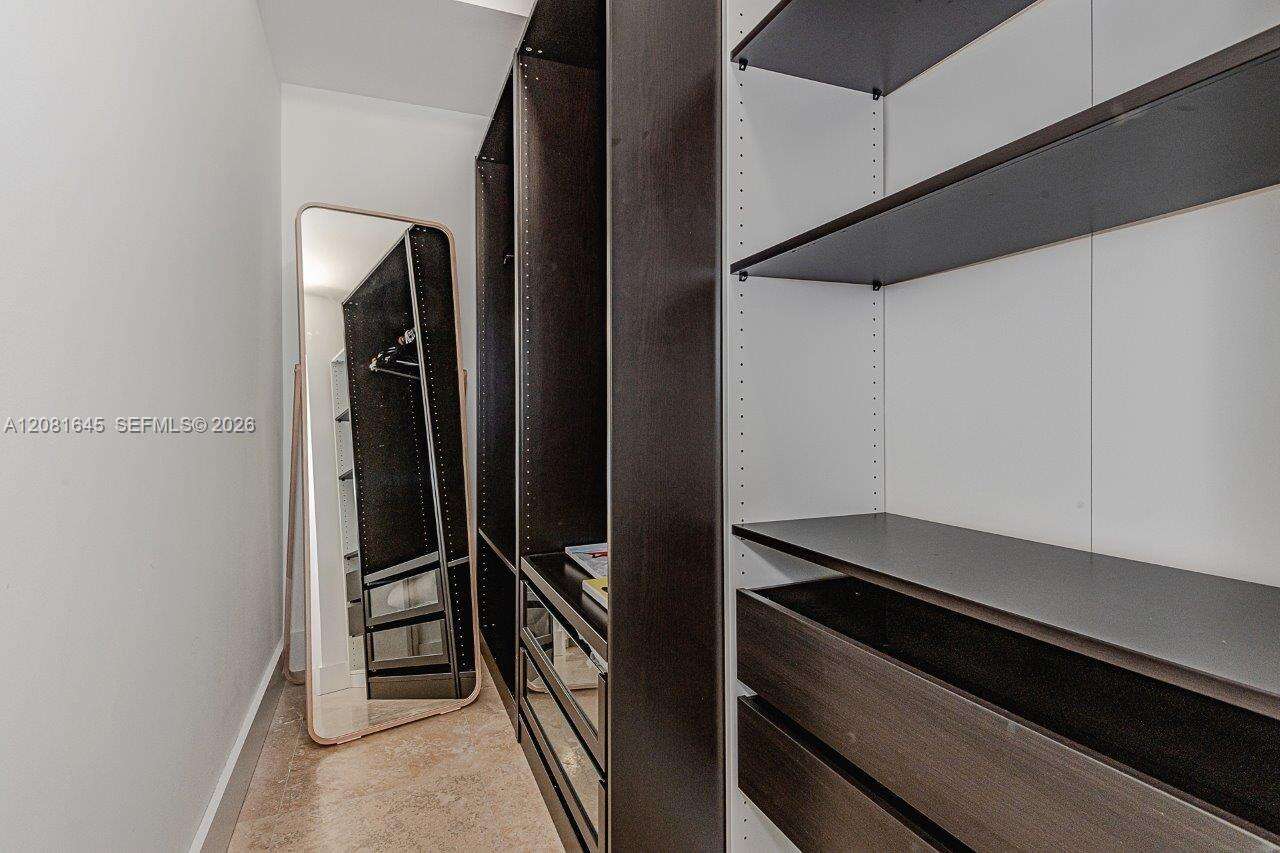 Roney Palace Unit #1515 | Picture 9