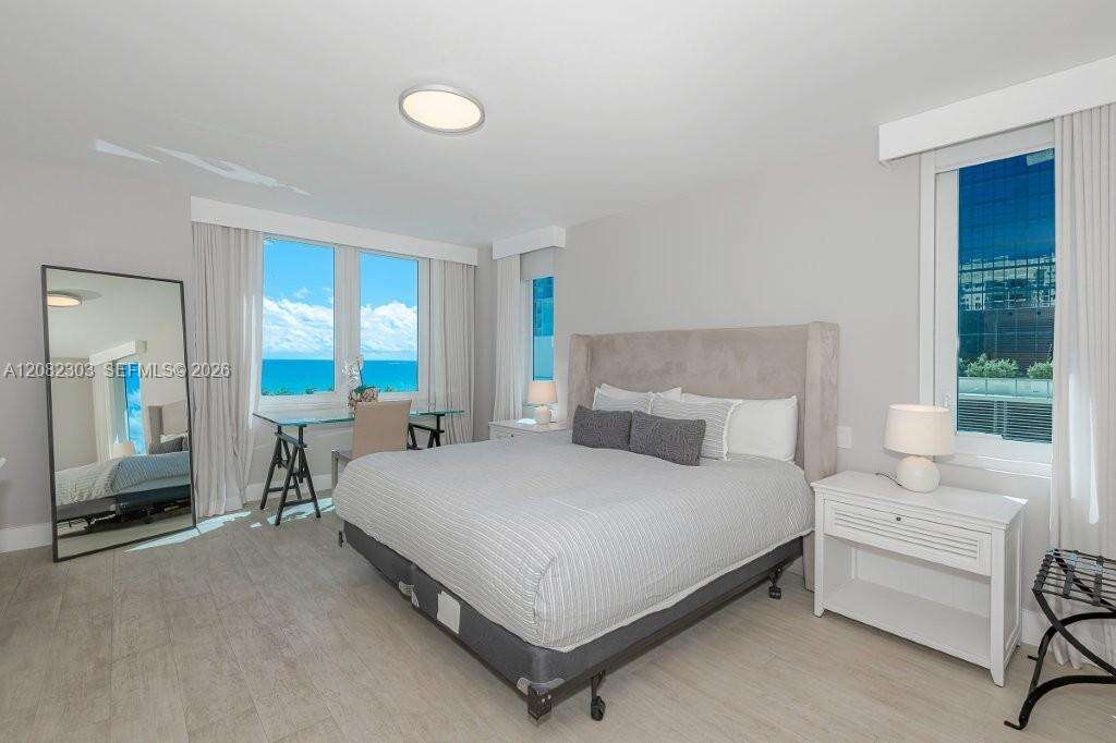 Roney Palace Unit #738 | Picture 17