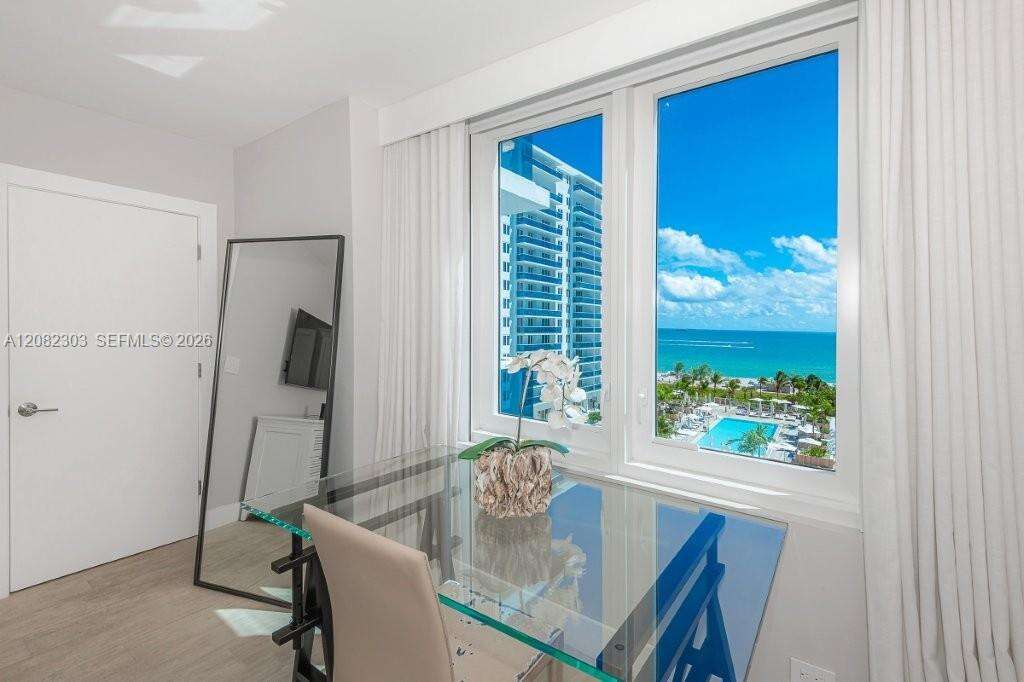 Roney Palace Unit #738 | Picture 19