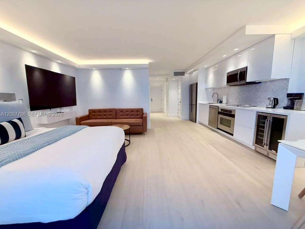 Roney Palace Unit #920 | Picture 2
