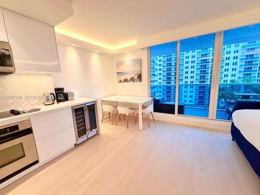 Roney Palace Unit #920 | Picture 3